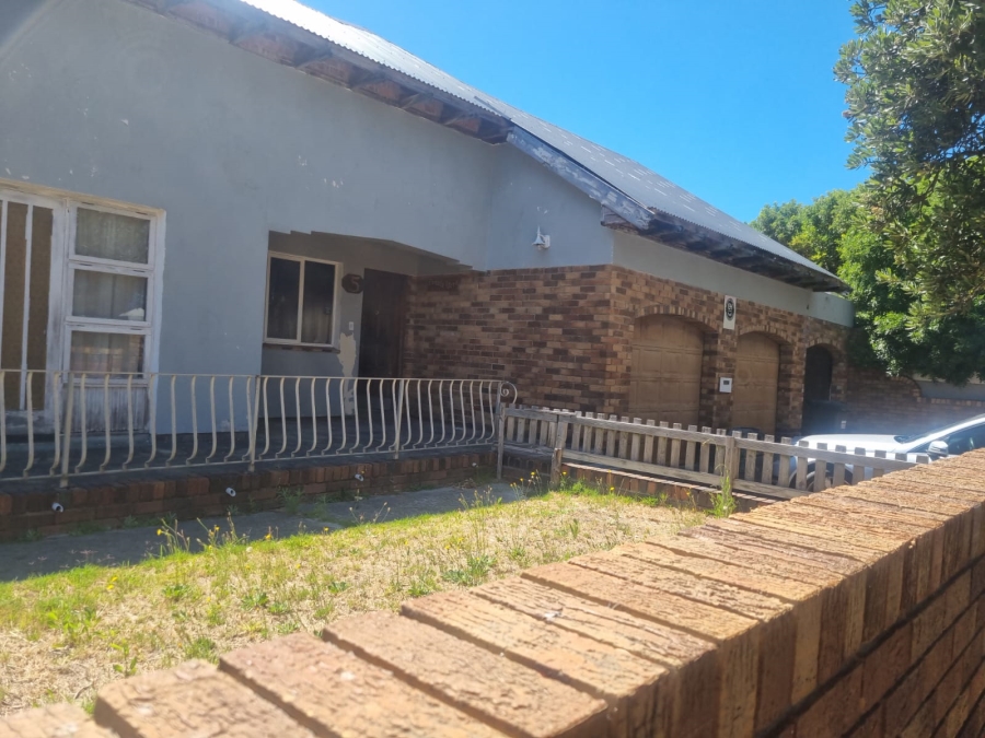 4 Bedroom Property for Sale in Elfindale Western Cape